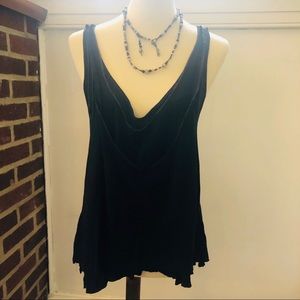 🖤🖤Layered Distressed Black Tank